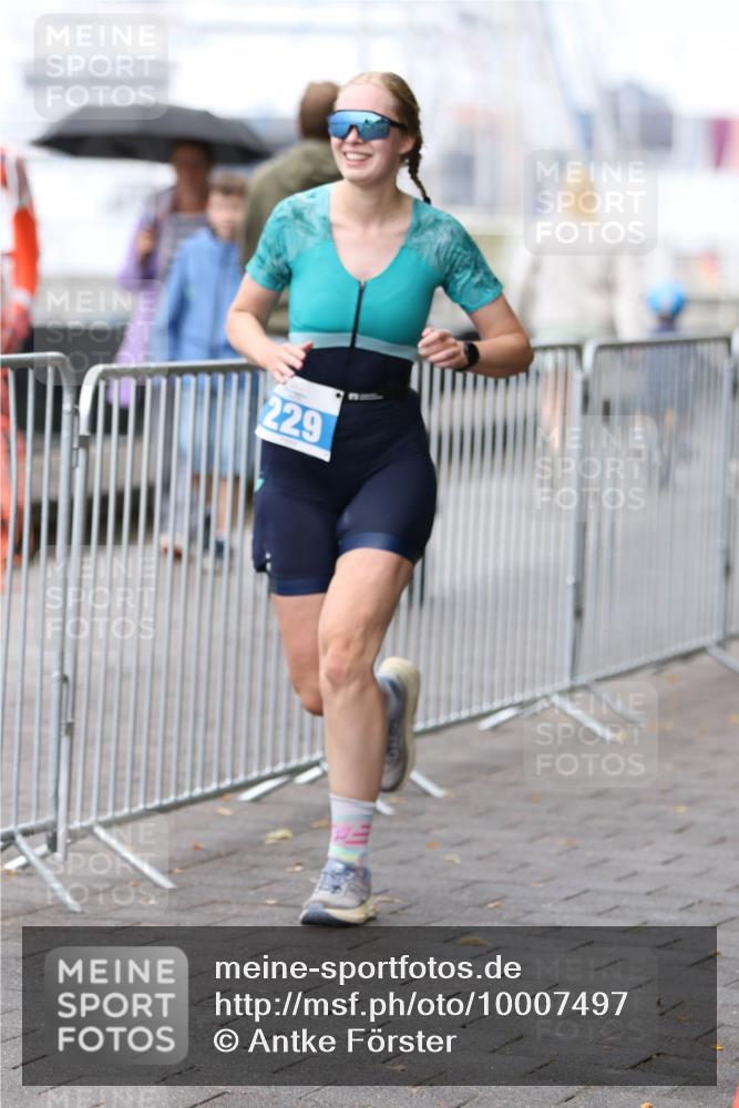 16.08.2026 - KN Förde Triathlon 2026 Antke Förster http://msf.ph/oto/10007497 16.08.2026 10:30:41 Laufen 229 meine-sportfotos.de