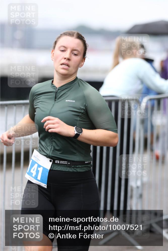 16.08.2026 - KN Förde Triathlon 2026 Antke Förster http://msf.ph/oto/10007521 16.08.2026 10:30:46 Laufen 41 meine-sportfotos.de