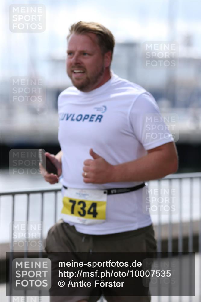 16.08.2026 - KN Förde Triathlon 2026 Antke Förster http://msf.ph/oto/10007535 16.08.2026 13:55:56 Laufen 734 meine-sportfotos.de