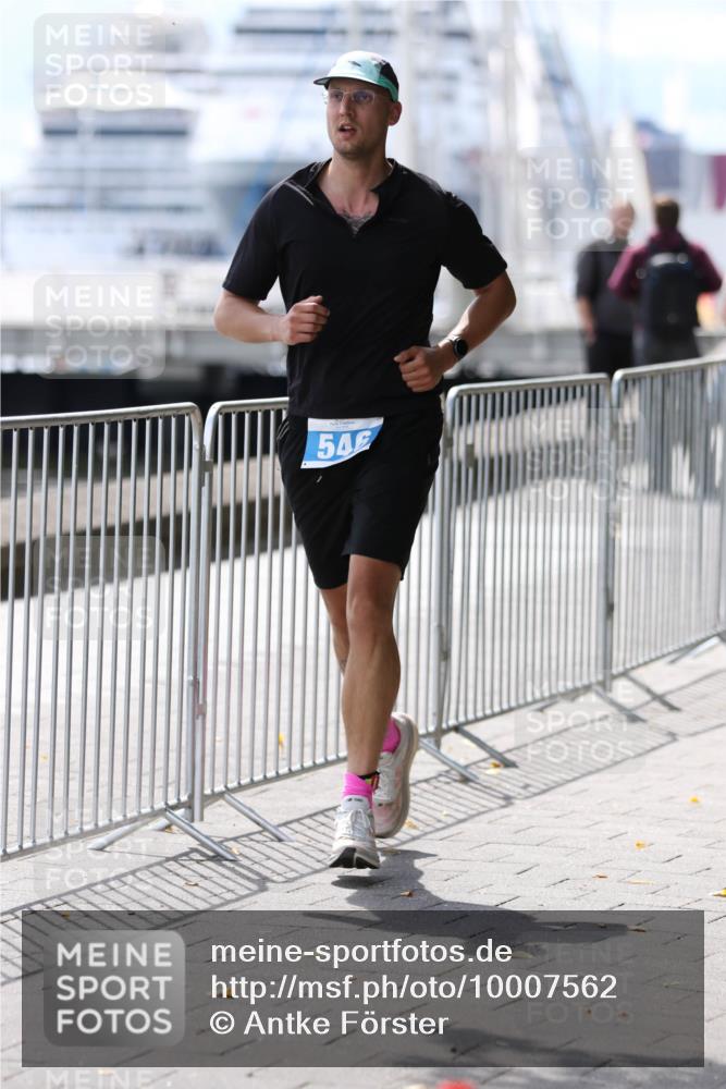 16.08.2026 - KN Förde Triathlon 2026 Antke Förster http://msf.ph/oto/10007562 16.08.2026 13:56:22 Laufen 546 meine-sportfotos.de
