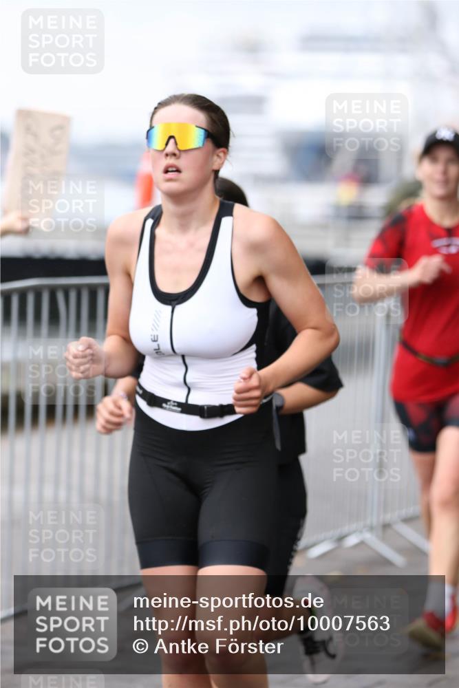 16.08.2026 - KN Förde Triathlon 2026 Antke Förster http://msf.ph/oto/10007563 16.08.2026 10:31:04 Laufen  meine-sportfotos.de