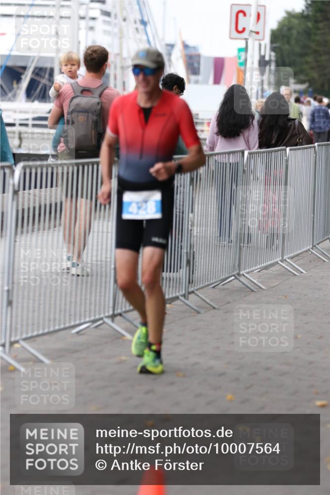16.08.2026 - KN Förde Triathlon 2026 Antke Förster http://msf.ph/oto/10007564 16.08.2026 12:11:21 Laufen 428, 2 meine-sportfotos.de