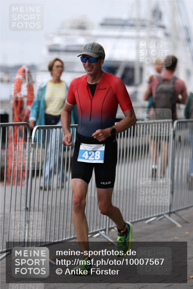 16.08.2026 - KN Förde Triathlon 2026 Antke Förster http://msf.ph/oto/10007567 16.08.2026 12:11:22 Laufen 428 meine-sportfotos.de