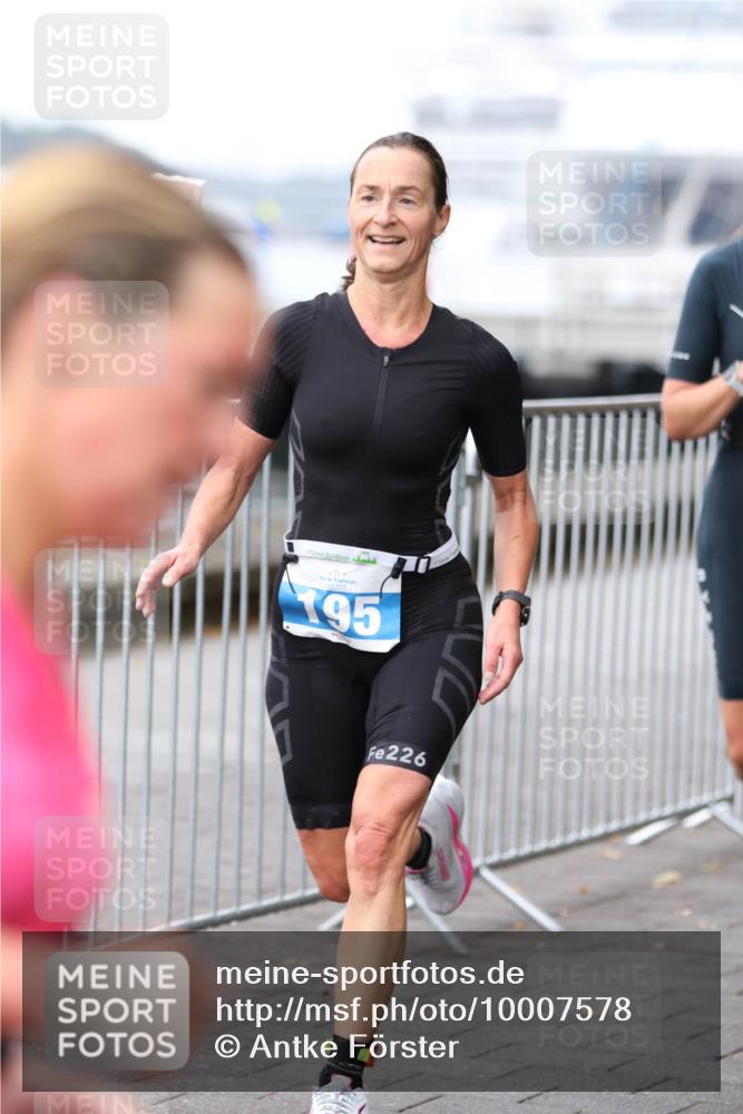 16.08.2026 - KN Förde Triathlon 2026 Antke Förster http://msf.ph/oto/10007578 16.08.2026 10:31:09 Laufen 7, 195, 226 meine-sportfotos.de
