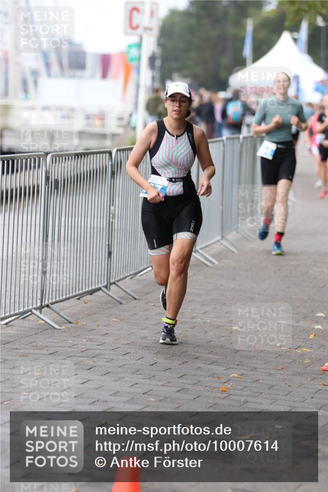16.08.2026 - KN Förde Triathlon 2026 Antke Förster http://msf.ph/oto/10007614 16.08.2026 10:31:31 Laufen  meine-sportfotos.de