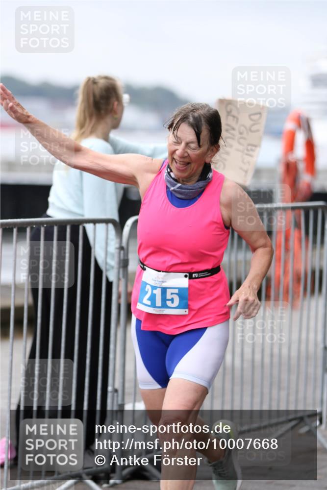 16.08.2026 - KN Förde Triathlon 2026 Antke Förster http://msf.ph/oto/10007668 16.08.2026 10:31:47 Laufen 215 meine-sportfotos.de