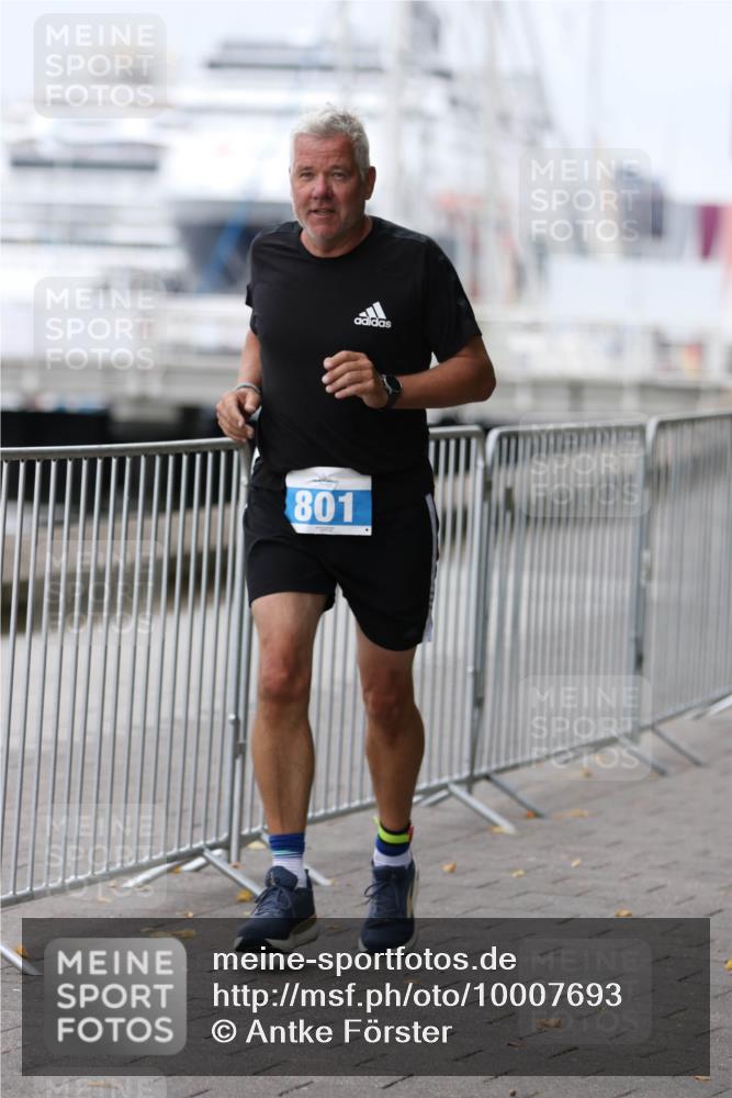 16.08.2026 - KN Förde Triathlon 2026 Antke Förster http://msf.ph/oto/10007693 16.08.2026 12:12:37 Laufen 801 meine-sportfotos.de