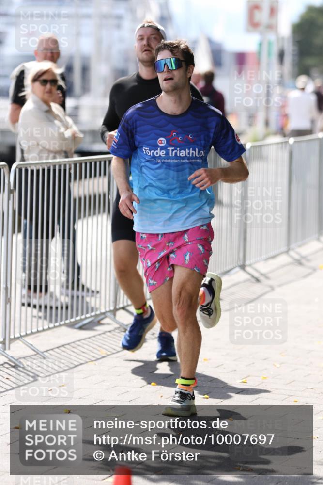 16.08.2026 - KN Förde Triathlon 2026 Antke Förster http://msf.ph/oto/10007697 16.08.2026 13:57:43 Laufen  meine-sportfotos.de