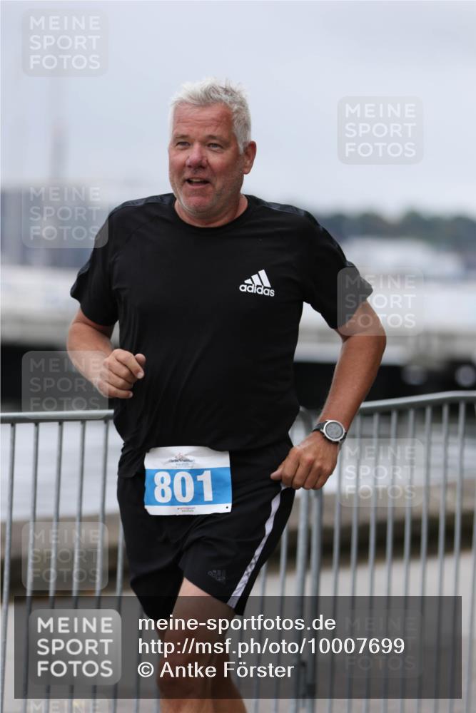 16.08.2026 - KN Förde Triathlon 2026 Antke Förster http://msf.ph/oto/10007699 16.08.2026 12:12:39 Laufen 801 meine-sportfotos.de