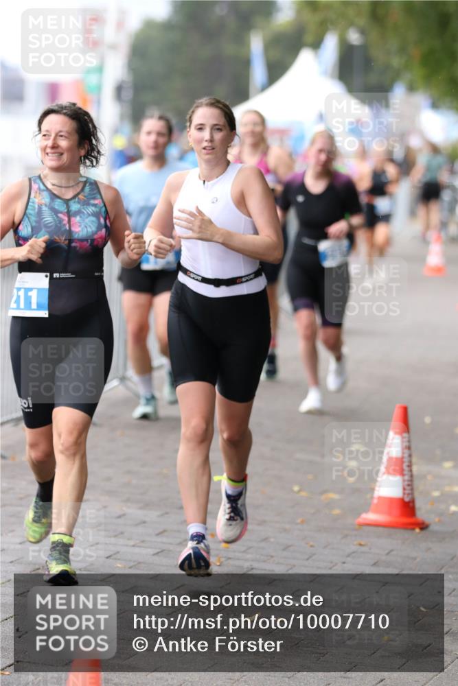 16.08.2026 - KN Förde Triathlon 2026 Antke Förster http://msf.ph/oto/10007710 16.08.2026 10:32:04 Laufen 211 meine-sportfotos.de