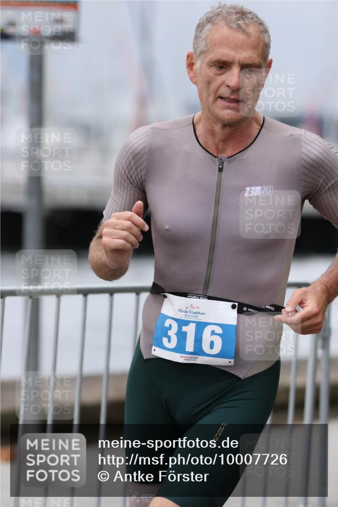 16.08.2026 - KN Förde Triathlon 2026 Antke Förster http://msf.ph/oto/10007726 16.08.2026 12:12:49 Laufen 3, 2026, 316 meine-sportfotos.de