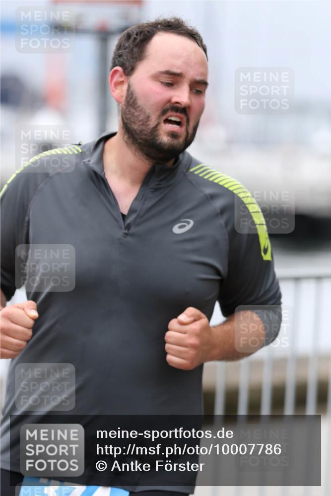 16.08.2026 - KN Förde Triathlon 2026 Antke Förster http://msf.ph/oto/10007786 16.08.2026 12:13:28 Laufen  meine-sportfotos.de