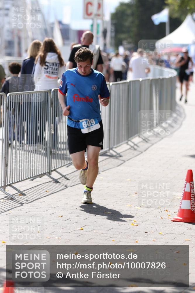 16.08.2026 - KN Förde Triathlon 2026 Antke Förster http://msf.ph/oto/10007826 16.08.2026 13:59:25 Laufen 609 meine-sportfotos.de