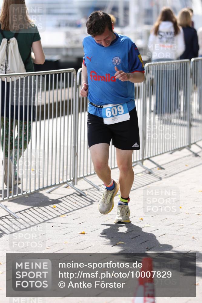 16.08.2026 - KN Förde Triathlon 2026 Antke Förster http://msf.ph/oto/10007829 16.08.2026 13:59:26 Laufen 609 meine-sportfotos.de