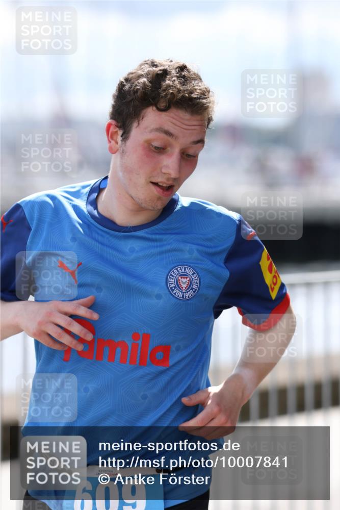 16.08.2026 - KN Förde Triathlon 2026 Antke Förster http://msf.ph/oto/10007841 16.08.2026 13:59:29 Laufen 609, 1 meine-sportfotos.de