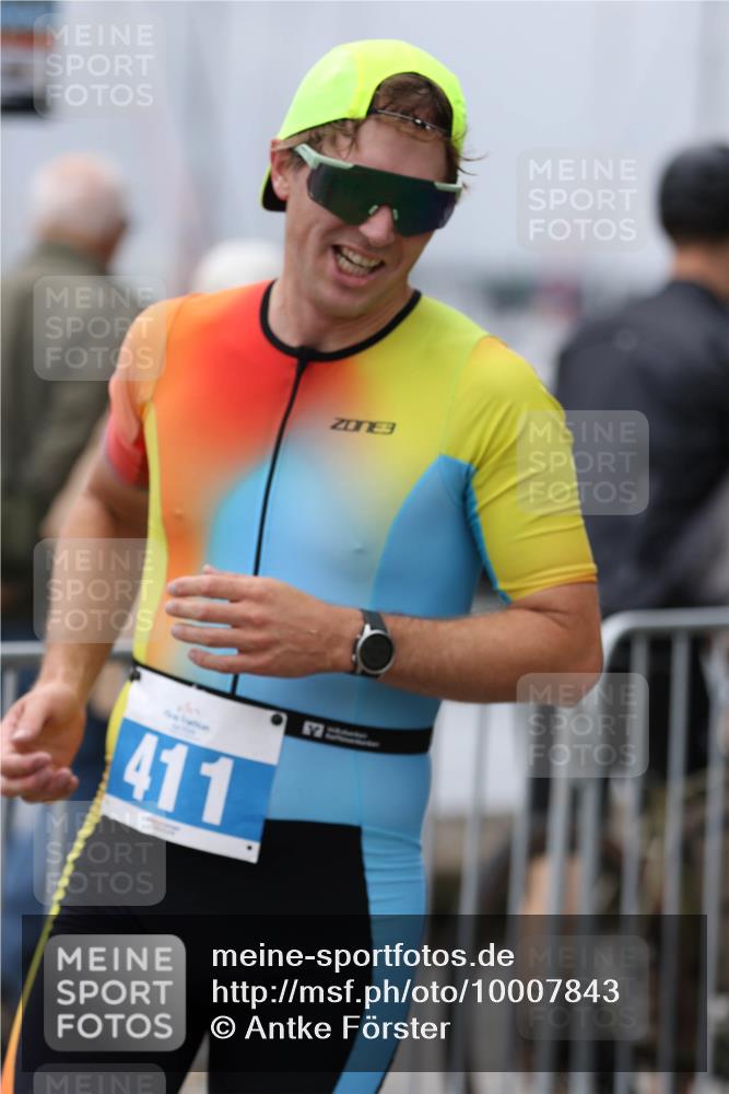 16.08.2026 - KN Förde Triathlon 2026 Antke Förster http://msf.ph/oto/10007843 16.08.2026 12:14:09 Laufen 411, 3 meine-sportfotos.de