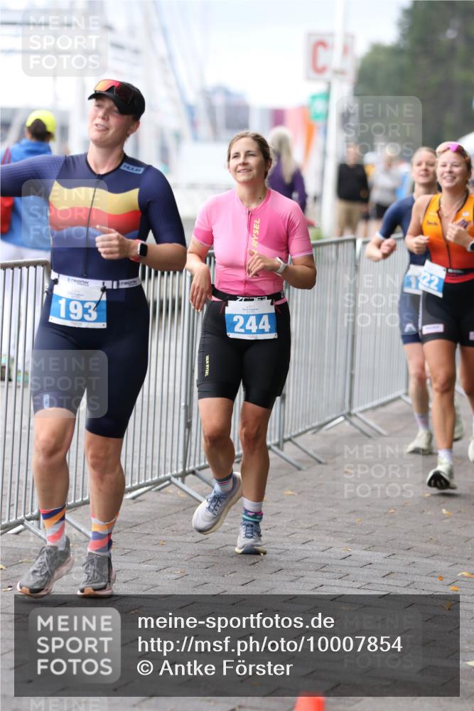 16.08.2026 - KN Förde Triathlon 2026 Antke Förster http://msf.ph/oto/10007854 16.08.2026 10:32:58 Laufen 193, 244, 122 meine-sportfotos.de