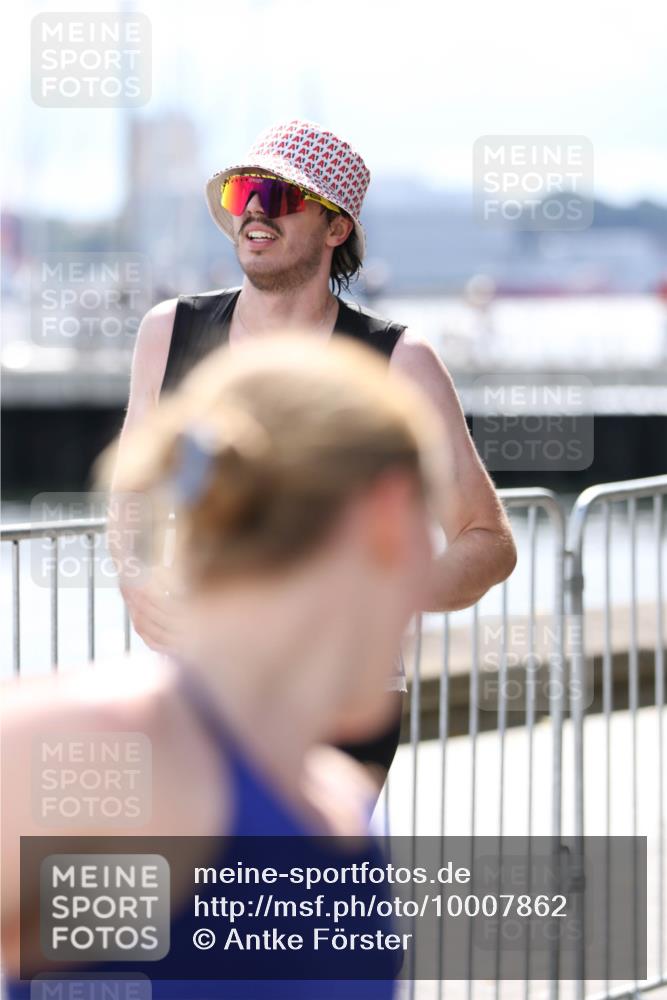 16.08.2026 - KN Förde Triathlon 2026 Antke Förster http://msf.ph/oto/10007862 16.08.2026 13:59:43 Laufen  meine-sportfotos.de