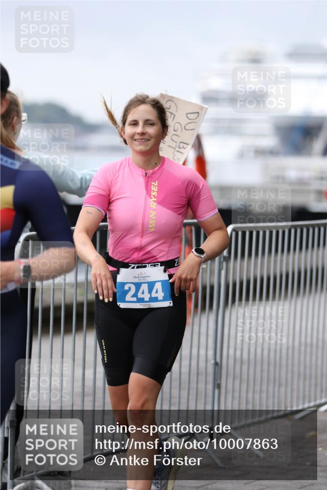 16.08.2026 - KN Förde Triathlon 2026 Antke Förster http://msf.ph/oto/10007863 16.08.2026 10:33:00 Laufen 244 meine-sportfotos.de