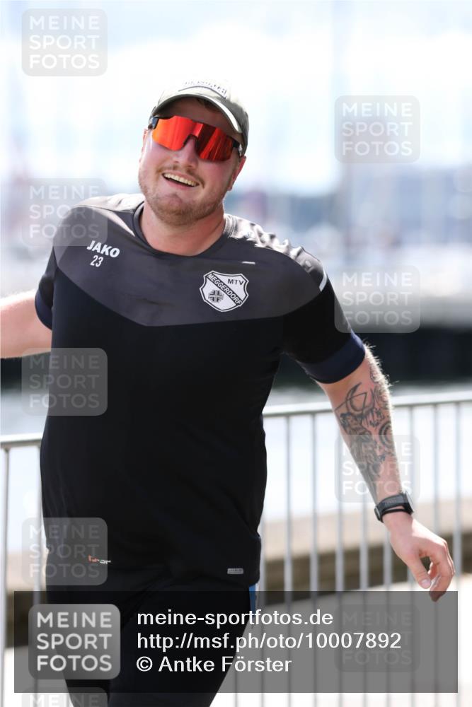 16.08.2026 - KN Förde Triathlon 2026 Antke Förster http://msf.ph/oto/10007892 16.08.2026 13:59:54 Laufen 23 meine-sportfotos.de