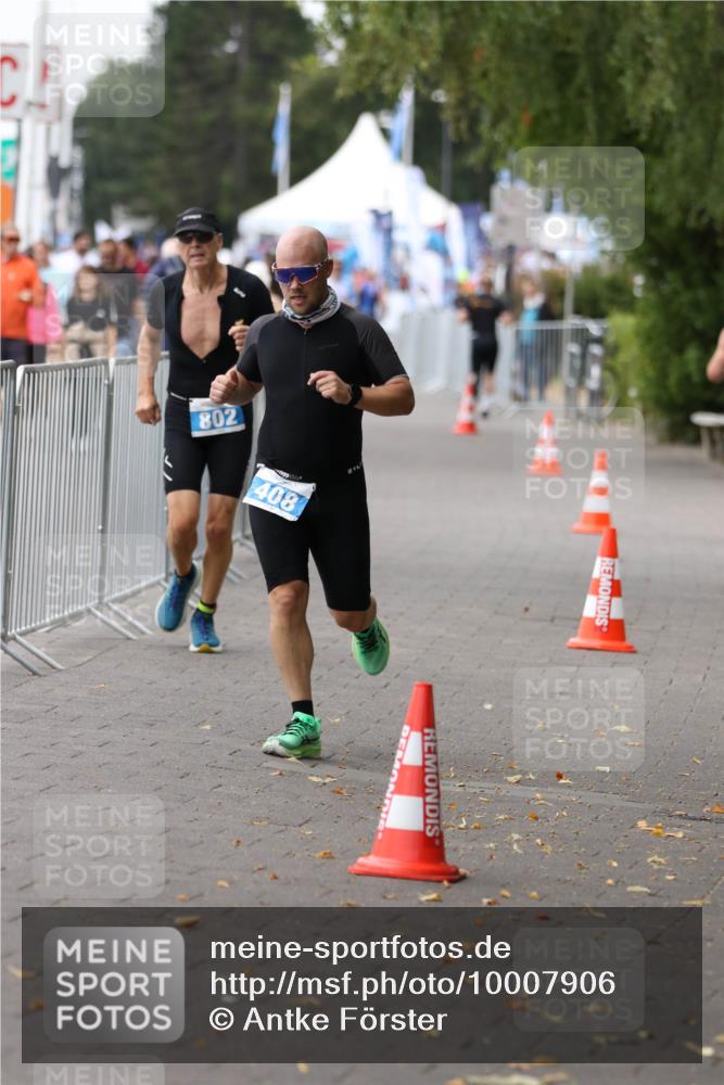 16.08.2026 - KN Förde Triathlon 2026 Antke Förster http://msf.ph/oto/10007906 16.08.2026 12:14:54 Laufen 802, 408 meine-sportfotos.de