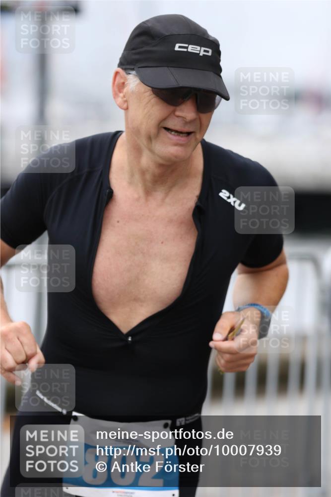 16.08.2026 - KN Förde Triathlon 2026 Antke Förster http://msf.ph/oto/10007939 16.08.2026 12:15:01 Laufen 2, 802 meine-sportfotos.de