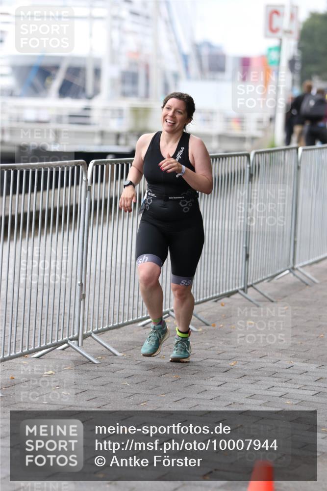 16.08.2026 - KN Förde Triathlon 2026 Antke Förster http://msf.ph/oto/10007944 16.08.2026 10:33:35 Laufen  meine-sportfotos.de
