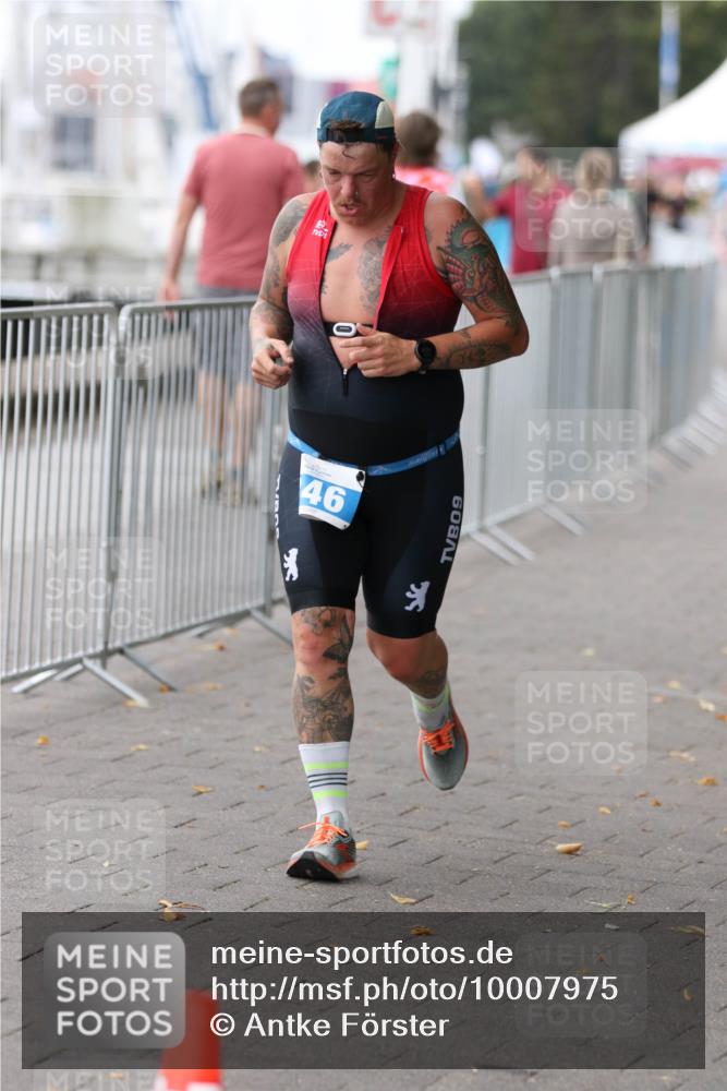 16.08.2026 - KN Förde Triathlon 2026 Antke Förster http://msf.ph/oto/10007975 16.08.2026 12:15:32 Laufen 46, 9 meine-sportfotos.de