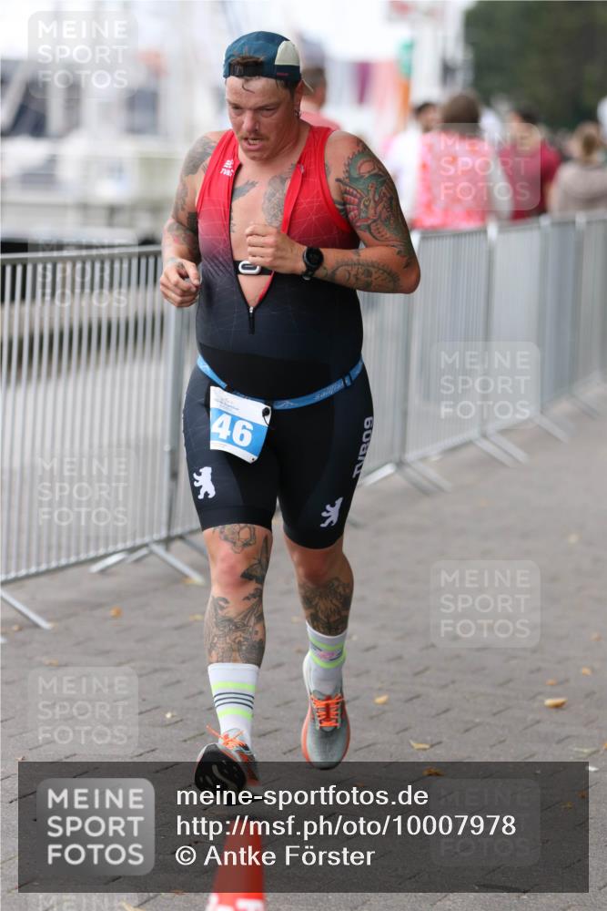 16.08.2026 - KN Förde Triathlon 2026 Antke Förster http://msf.ph/oto/10007978 16.08.2026 12:15:33 Laufen 60, 46 meine-sportfotos.de