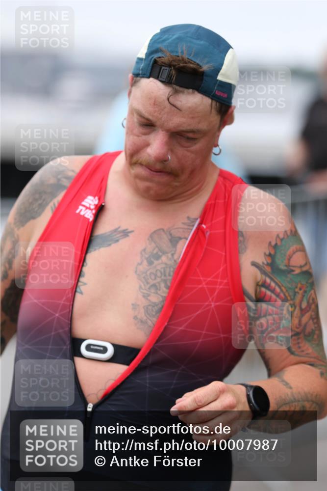 16.08.2026 - KN Förde Triathlon 2026 Antke Förster http://msf.ph/oto/10007987 16.08.2026 12:15:36 Laufen  meine-sportfotos.de