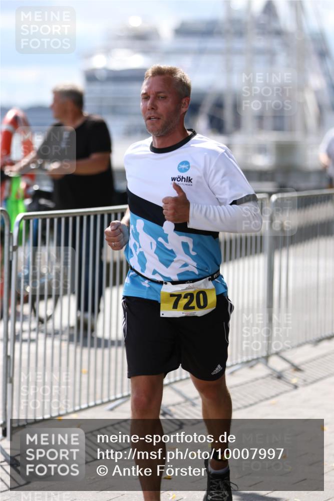 16.08.2026 - KN Förde Triathlon 2026 Antke Förster http://msf.ph/oto/10007997 16.08.2026 14:01:02 Laufen 720 meine-sportfotos.de