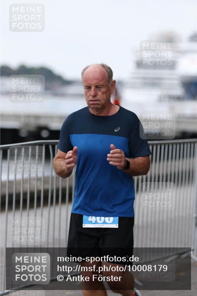 16.08.2026 - KN Förde Triathlon 2026 Antke Förster http://msf.ph/oto/10008179 16.08.2026 12:17:00 Laufen 400 meine-sportfotos.de