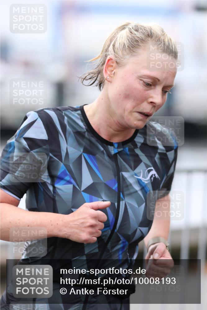 16.08.2026 - KN Förde Triathlon 2026 Antke Förster http://msf.ph/oto/10008193 16.08.2026 10:35:33 Laufen  meine-sportfotos.de