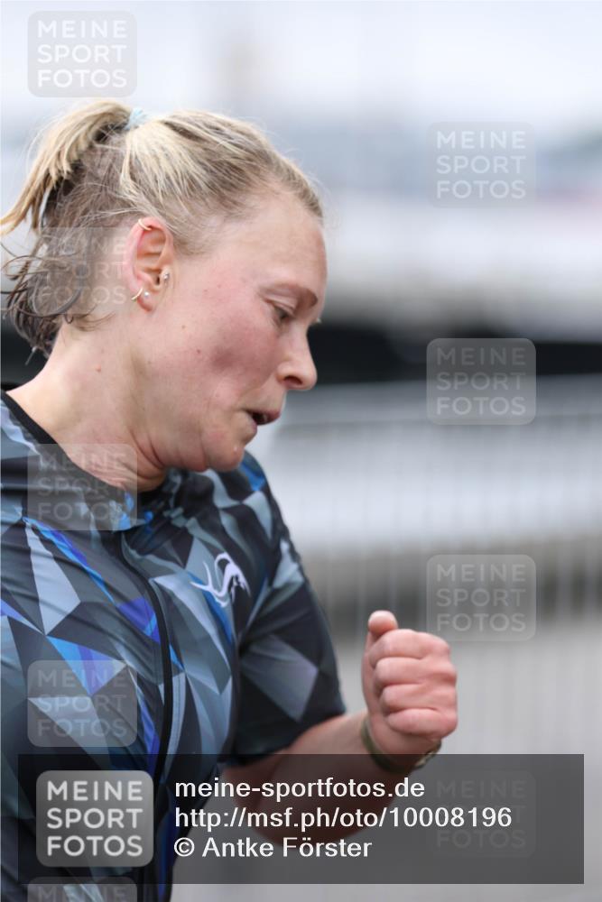 16.08.2026 - KN Förde Triathlon 2026 Antke Förster http://msf.ph/oto/10008196 16.08.2026 10:35:33 Laufen  meine-sportfotos.de