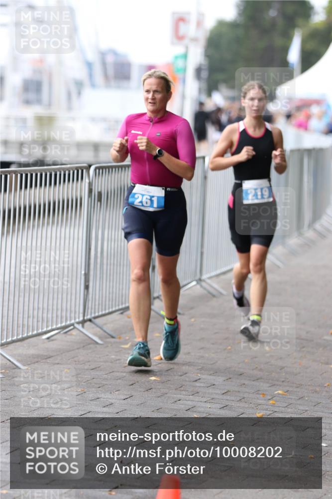 16.08.2026 - KN Förde Triathlon 2026 Antke Förster http://msf.ph/oto/10008202 16.08.2026 10:35:42 Laufen 219, 261 meine-sportfotos.de
