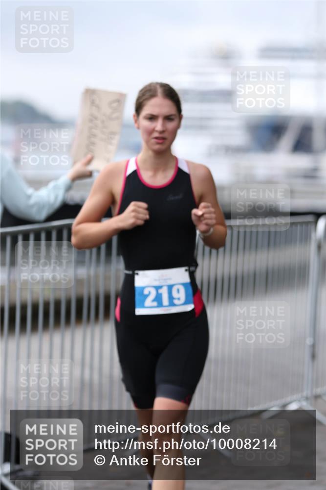 16.08.2026 - KN Förde Triathlon 2026 Antke Förster http://msf.ph/oto/10008214 16.08.2026 10:35:45 Laufen 219 meine-sportfotos.de