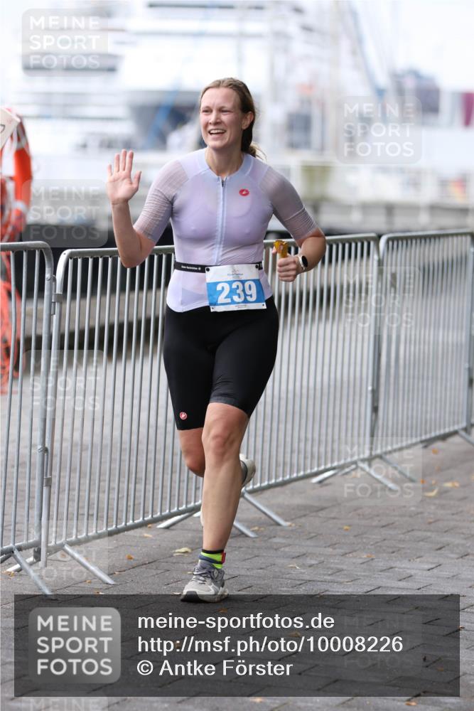 16.08.2026 - KN Förde Triathlon 2026 Antke Förster http://msf.ph/oto/10008226 16.08.2026 10:35:50 Laufen 239 meine-sportfotos.de