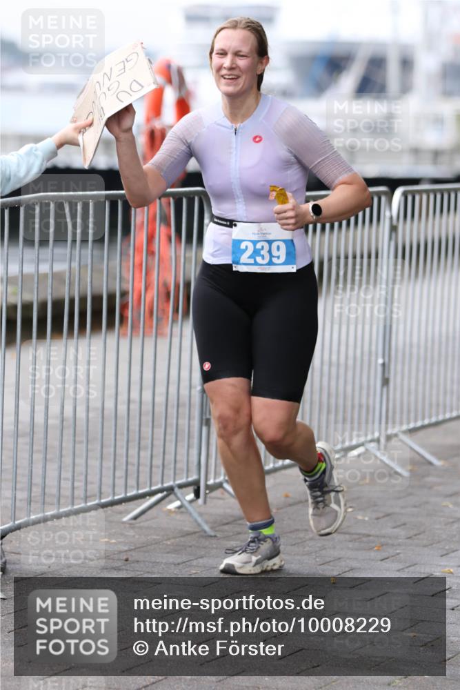 16.08.2026 - KN Förde Triathlon 2026 Antke Förster http://msf.ph/oto/10008229 16.08.2026 10:35:50 Laufen 239 meine-sportfotos.de