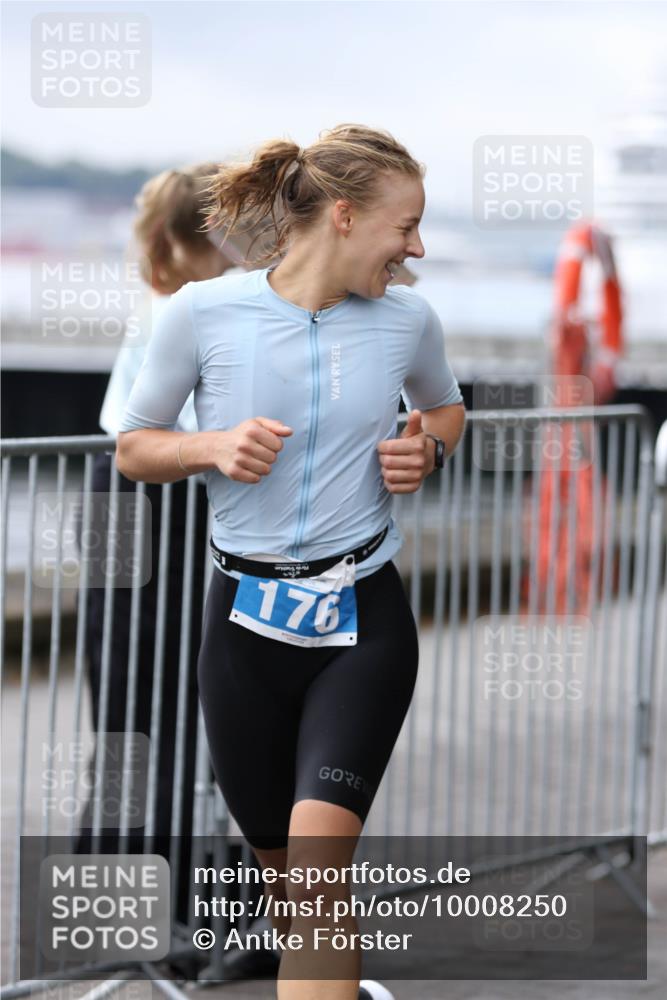 16.08.2026 - KN Förde Triathlon 2026 Antke Förster http://msf.ph/oto/10008250 16.08.2026 10:36:04 Laufen 176 meine-sportfotos.de