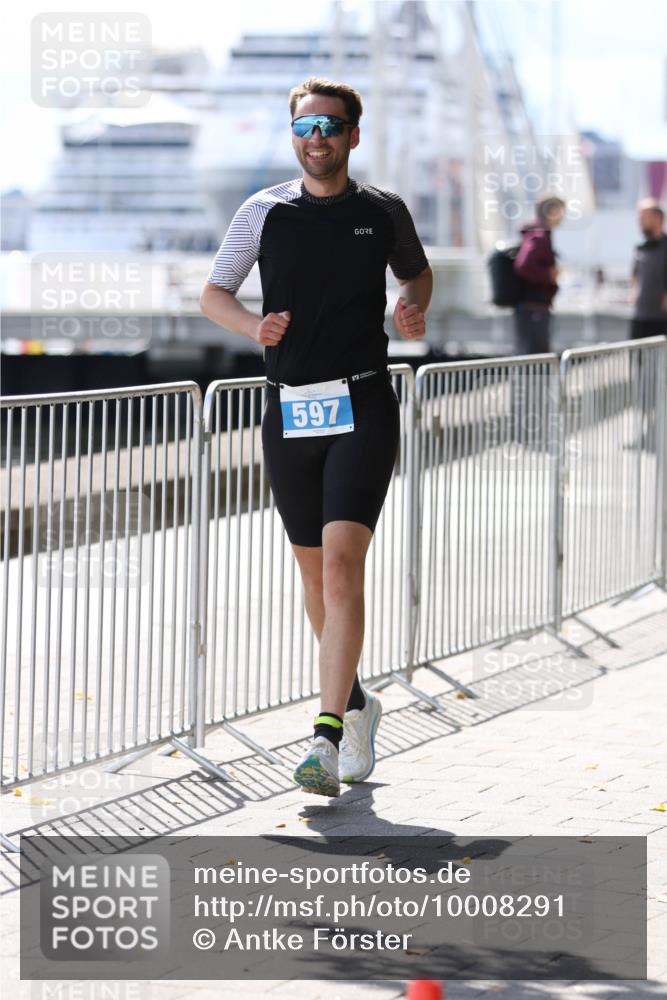 16.08.2026 - KN Förde Triathlon 2026 Antke Förster http://msf.ph/oto/10008291 16.08.2026 14:04:14 Laufen 597 meine-sportfotos.de