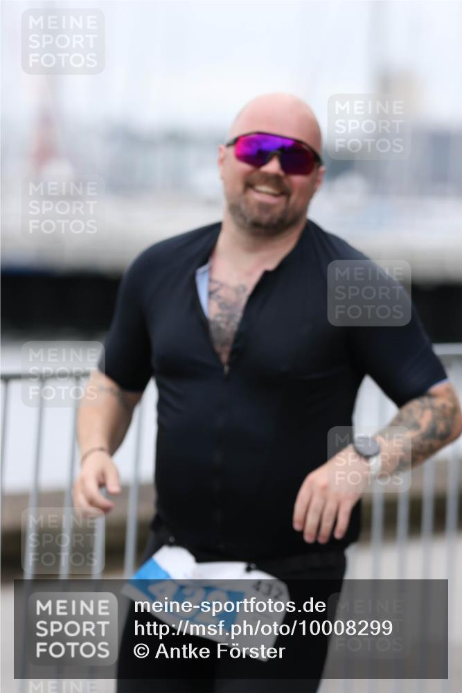 16.08.2026 - KN Förde Triathlon 2026 Antke Förster http://msf.ph/oto/10008299 16.08.2026 12:17:57 Laufen 432, 432 meine-sportfotos.de