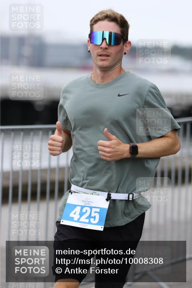 16.08.2026 - KN Förde Triathlon 2026 Antke Förster http://msf.ph/oto/10008308 16.08.2026 12:17:59 Laufen 7, 2026, 425 meine-sportfotos.de