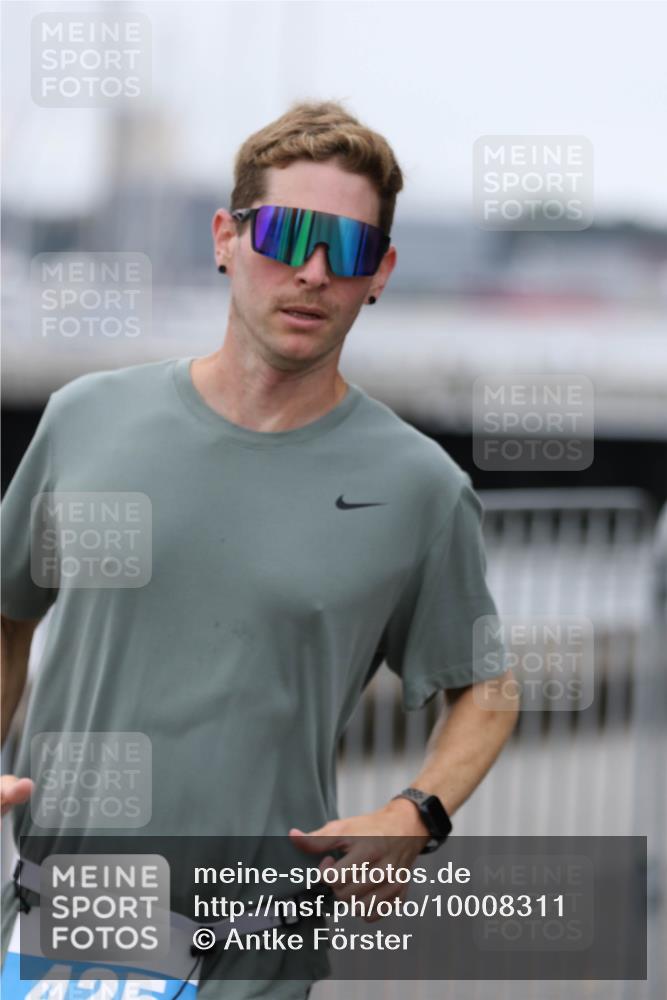 16.08.2026 - KN Förde Triathlon 2026 Antke Förster http://msf.ph/oto/10008311 16.08.2026 12:18:00 Laufen  meine-sportfotos.de