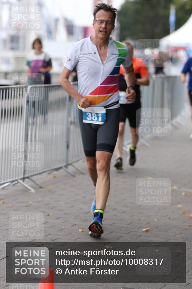 16.08.2026 - KN Förde Triathlon 2026 Antke Förster http://msf.ph/oto/10008317 16.08.2026 12:18:03 Laufen 381 meine-sportfotos.de