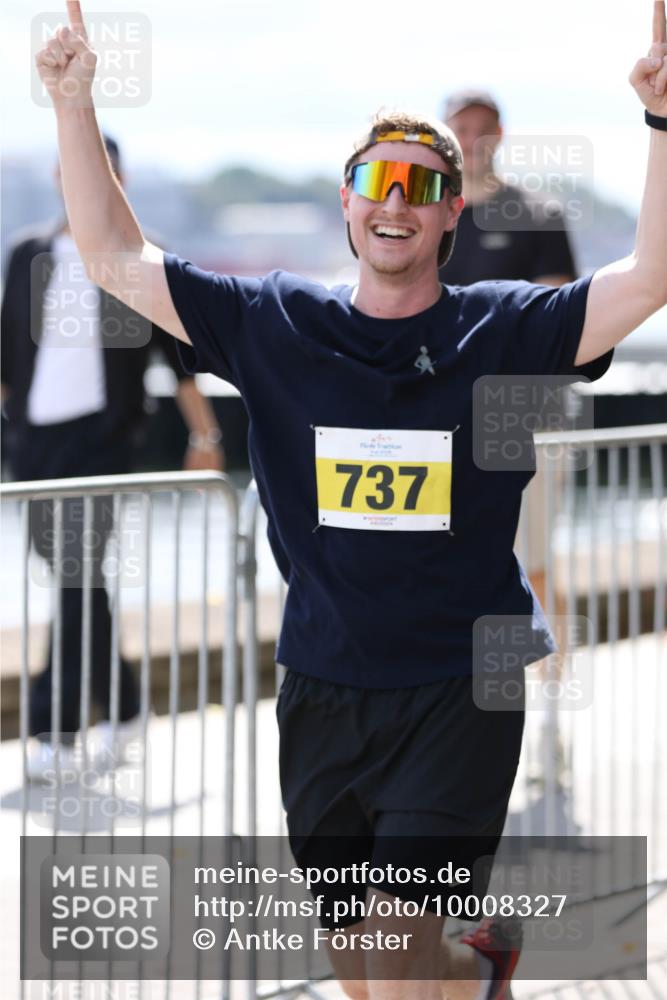 16.08.2026 - KN Förde Triathlon 2026 Antke Förster http://msf.ph/oto/10008327 16.08.2026 14:05:10 Laufen 737 meine-sportfotos.de