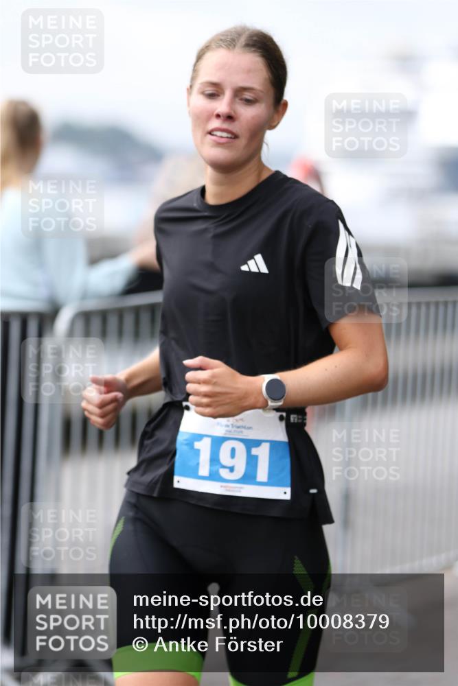 16.08.2026 - KN Förde Triathlon 2026 Antke Förster http://msf.ph/oto/10008379 16.08.2026 10:37:12 Laufen 191 meine-sportfotos.de