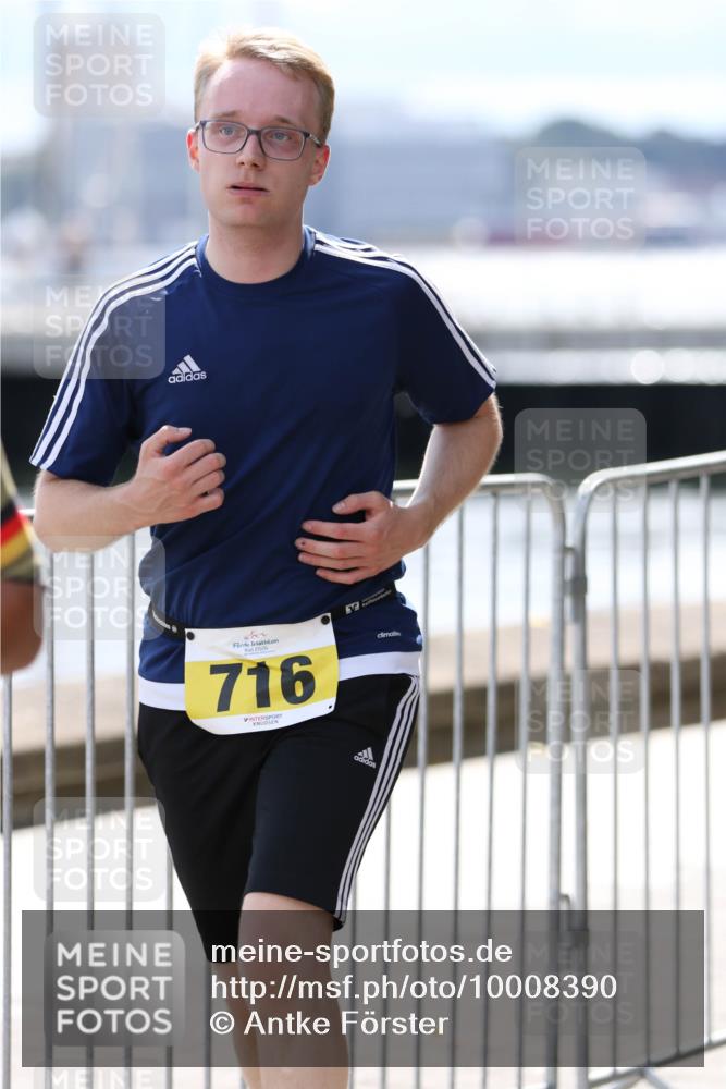16.08.2026 - KN Förde Triathlon 2026 Antke Förster http://msf.ph/oto/10008390 16.08.2026 14:05:47 Laufen 716 meine-sportfotos.de