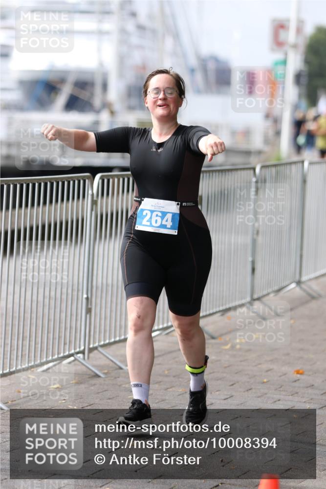16.08.2026 - KN Förde Triathlon 2026 Antke Förster http://msf.ph/oto/10008394 16.08.2026 10:37:39 Laufen 264 meine-sportfotos.de