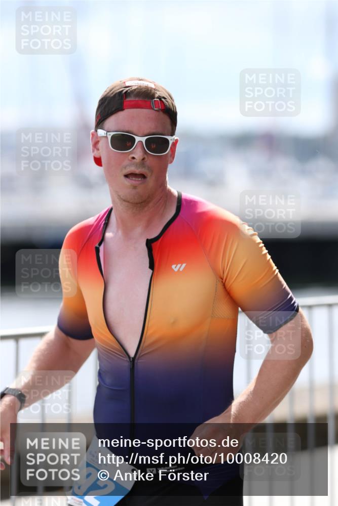 16.08.2026 - KN Förde Triathlon 2026 Antke Förster http://msf.ph/oto/10008420 16.08.2026 14:06:08 Laufen 44, 92 meine-sportfotos.de
