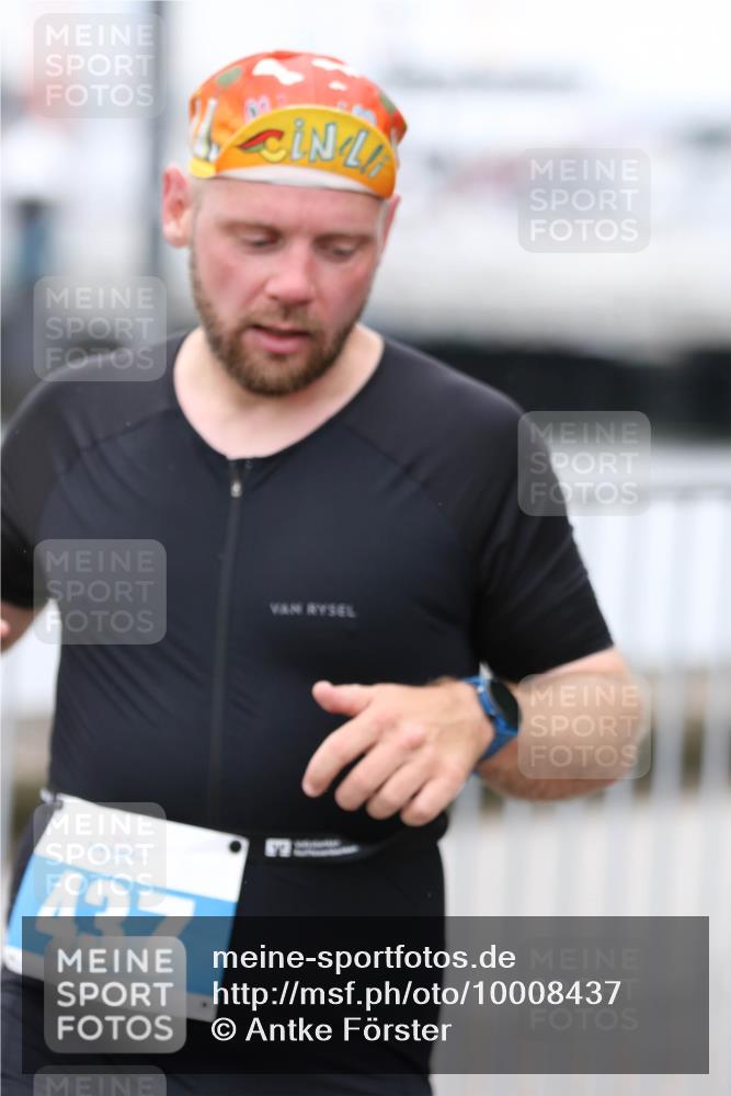 16.08.2026 - KN Förde Triathlon 2026 Antke Förster http://msf.ph/oto/10008437 16.08.2026 12:19:20 Laufen 437 meine-sportfotos.de